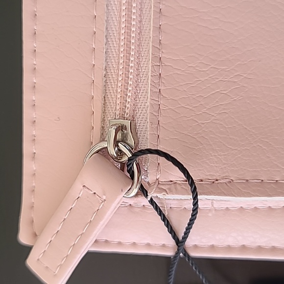 MUNDI BRAND WOMEN'S "BLUSH SLIM CLUTCH" WALLET WITH RFID PROTECTION - Picture 4 of 12